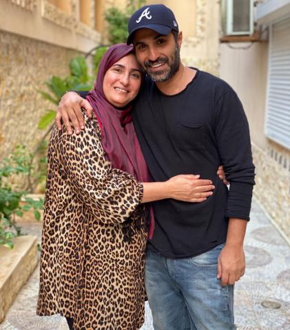 أحمد فهمي يتغزل في جمال والدته بمناسبة عيد ميلادها نجوم الفن الموجز