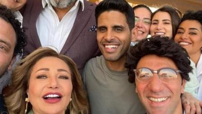 ليلى علوي تنتهي من تصوير فيلم ”ماما حامل”.. صور