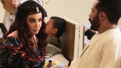 سمية الخشاب تعترف بحبها لمحمد رمضان فى أجواء صعبة.. تفاصيل مثيرة