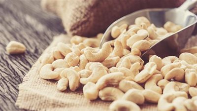 ماذا يحدث للجسم عند تناول حفنة كاجو يوميًا؟