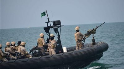 القوات السعودية تدمر زورقا مفخخا في البحر الأحمر