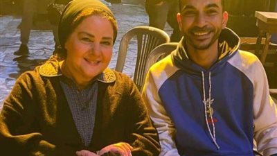 دلال عبد العزيز وعبد الرحمن القليوبي في كواليس تصوير مسلسل ”ملوك الجدعنة”