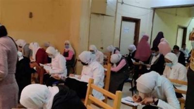 الهدوء يخيم على الامتحانات .. واسئلة امتحانات أبريل لم تخرج عن المناهج
