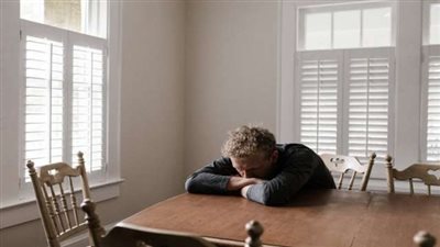 دراسة.. الرجال الذين يعانون من العزلة أكثر عرضة للإصابة بالسرطان