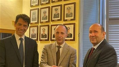 مصر تسترد قطعتين أثريتين من إيطاليا من العصور اليونانية والرومانية