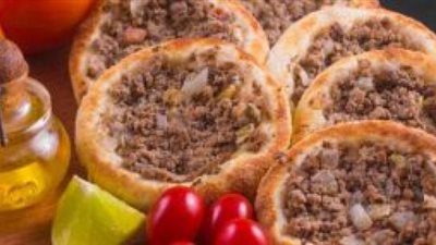 أفضل من المطاعم.. طريقة عمل صفيحة اللحم