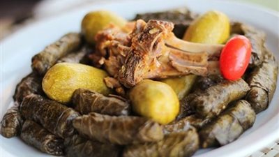 أسهل طريقة لعمل محشي ورق عنب بالريش في المنزل