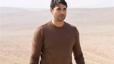 أحمد عز يشوق الجمهور لنهاية حلقات مسلسل ”هجمة مرتدة”