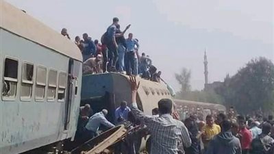 النيابة تأمر بالتحفظ على سائق قطار خرج عن القضبان فى دمياط