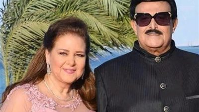 الغاليين على قلبي.. كندة علوش تتمنى الشفاء العاجل لسمير غانم ودلال عبد العزيز