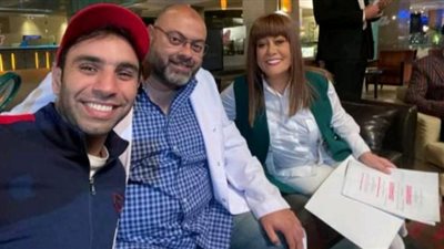أحمد الشامي وهالة فاخر ومعتز التوني في كواليس تصوير مسلسل ”أحسن أب”