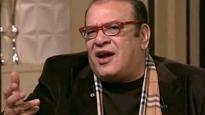 صلاح عبدالله يودع شهر رمضان بأبيات شعر من تأليفه