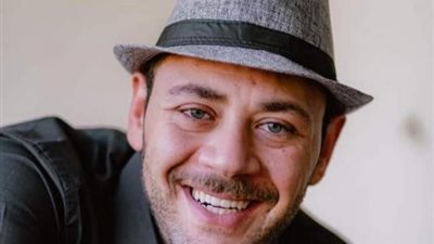 محمد ثروت ينعي والد الفنان محمد علي رزق: ربنا يصبر احبابه