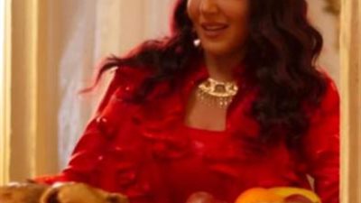 سمية الخشاب تبعث رسالة لجمهورها : مفيش حد غبى