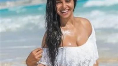 نسرين أمين: لست نادمة على ارتداء المايوه