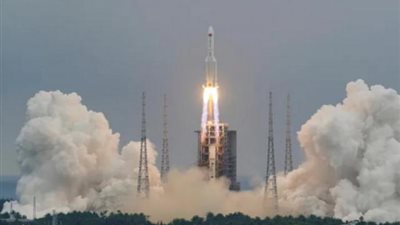 عاجل.. بيان رسمي بشأن مرور الصاروخ الصيني التائه فوق مصر