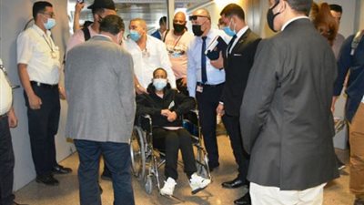 الأمريكية جلوريا تصل القاهرة لتحقيق حلمها برؤية الأهرامات