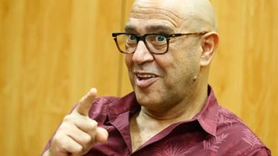 أشرف عبدالباقي يفتتح موسم عيد الفطر بمسرحيتين