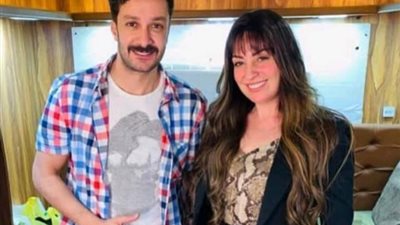 نيرمين الفقي ومؤمن نور في كواليس تصوير مسلسل ”النمر”