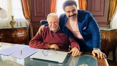 يحيى الفخراني يفتتح مشروع جديد بمشاركة إسلام إبراهيم.. إليك التفاصيل