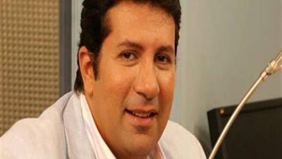 هاني رمزي يهنىء الأمة الإسلامية بحلول عيد الفطر