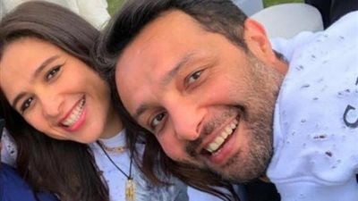 شقيق ياسمين عبد العزيز يهنئها بنجاح مسلسل ”اللي مالوش كبير”: مبروك النجاح