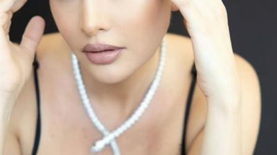 لاميتا فرنجيه تجذب الانظار بإطلالة جريئة فى أحدث ظهور لها