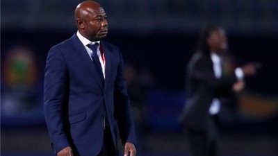 رسميًا.. إيمانويل أمونيكي مستشارًا فنيًا للهداف