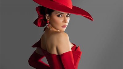 مى عز الدين تهنئ جمهورها بعيد الفطر المبارك