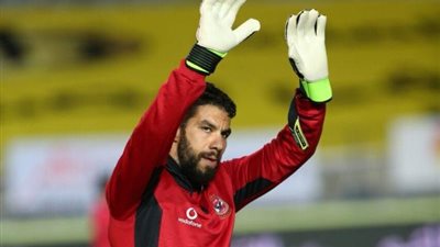 عاجل و رسمي.. بيراميدز يعلن الاستغناء عن شريف إكرامي نهاية الموسم