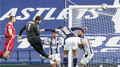 الله وضع يده فوق رأسي.. أليسون يكشف سر الهدف القاتل