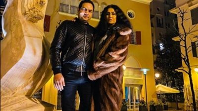 بالصورة.. غادة عبد الرازق تخطف الأنظار في أحدث ظهور لها برفقة زوجها