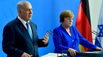 ميركل «تذبح» فلسطين بتصريحات مؤيدة لـ إسرائيل