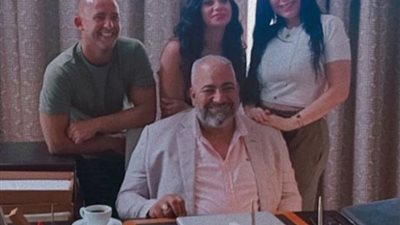 عبير صبري وبيومي فؤاد ونور قدري في كواليس تصوير مسلسل ”عودة الأب الضال”