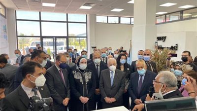 وزيرا التعليم و الصناعة يتفقدان مقر الأكاديمية العربية للتصنيع