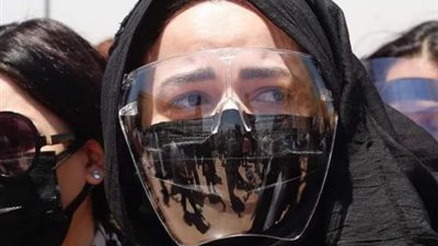 شاهد.. أول تعليق من إيمى سمير غانم بعد وفاة والدها