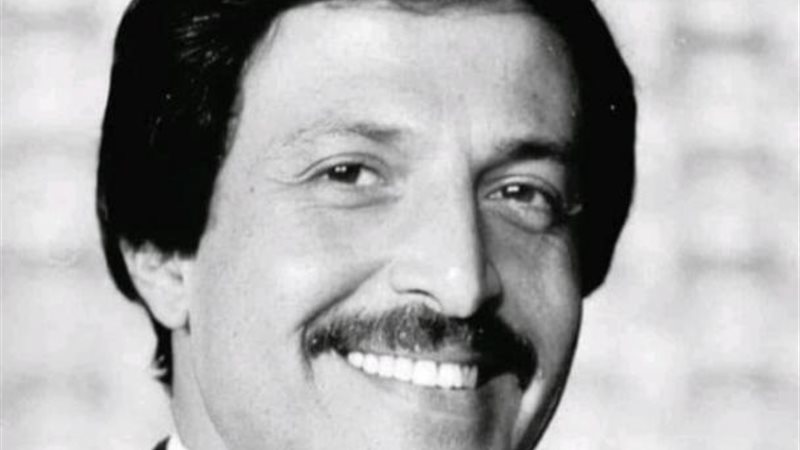 الفنان الكبير سمير