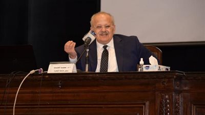 رئيس جامعة القاهرة: 47% نسبة مشاركة المرأة في المناصب القيادية..ودورهن جزء أساسي في نجاحات الجامعة