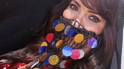 شاهد.. لقاء سويدان تخطف الأنظار بـ البرقع