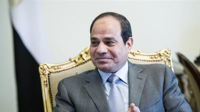 السيسي للمصريين : مصر وقفت جنبكم وطبطبت عليكم