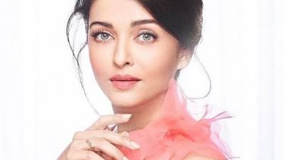 ملكة جمال العالم.. إصابة أيشواريا راي وابنتها بفيروس كورونا