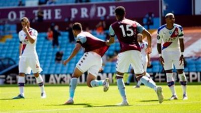 فيديو.. تريزيجيه يعود من بعيد ويسجل هدف أستون فيلا أمام بالاس