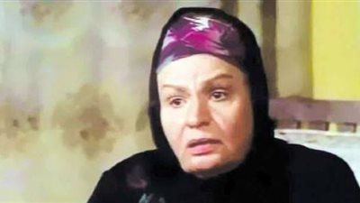 كوثر رمزى.. بدايتها كانت فى الإذاعة ومقتل الفنانة ذكرى سبب شهرتها.. اشتهرت بأدوار الأم الشعبية واصيبت بالشلل قبل وفاتها