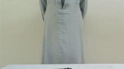 ضبط أحد العناصر الإجرامية بأسوان وبحوزته سلاح نارى