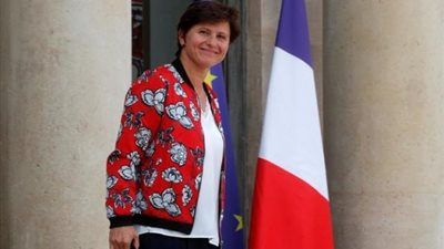 وزيرة الرياضة الفرنسية: سعيدة بعودة الجماهير للملاعب