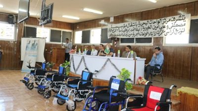 «الجيزة» تسلم كراسي متحركة كهربائية للأطفال من ذوي الإحتياجات الخاصة