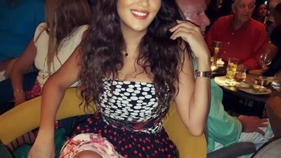 مى عمر تستعرض رشاقتها بإطلالة مميزة فى أحدث ظهور لها