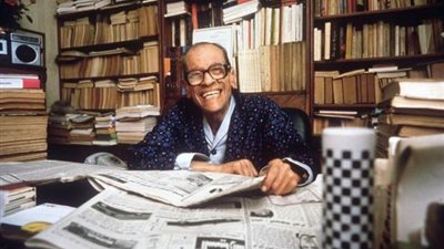 لم يخجل من سردها.. حكايات نجيب محفوظ مع بيوت الدعارة