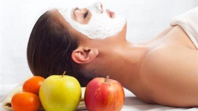 اعتنى بشعرك وبشرتك مع وصفات طبيعية من التفاح