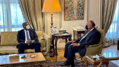 شكري يبحث مع نظيره البوروندي تعزيز العلاقات الثنائية